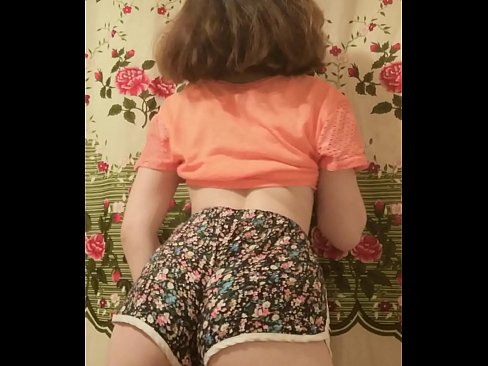 ❤️ Neska gazte sexy galtzak kentzen kameraren aurrean ❤❌ Errusiar porno %eu.basseyn-vsem.ruan ❌️