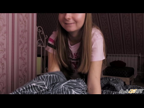 ❤️ Blondie-k bere BFF-ren sakon zurrupatzen du eta esperma jasotzen du ahoan ❤❌ Errusiar porno %eu.basseyn-vsem.ruan ❌️