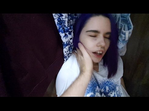 ❤️ Nire ahizpa armairuan aurkitu eta lagundu zion esperma ❤❌ Errusiar porno %eu.basseyn-vsem.ruan ❌️